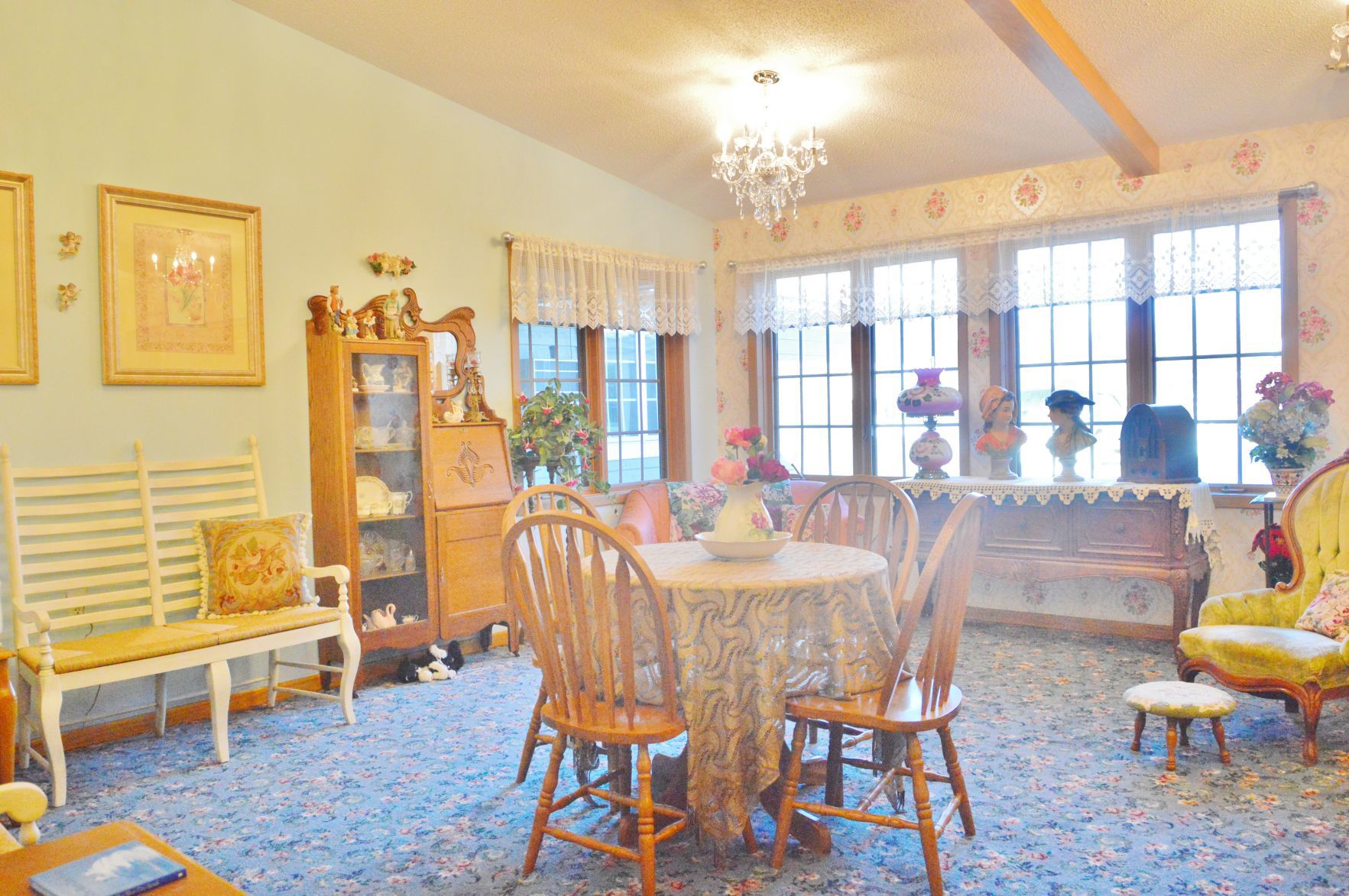 Carriage House Common Area 2
